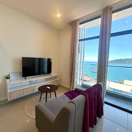 The Shore Kota Kinabalu City Centre By Lw Suites Esterno foto