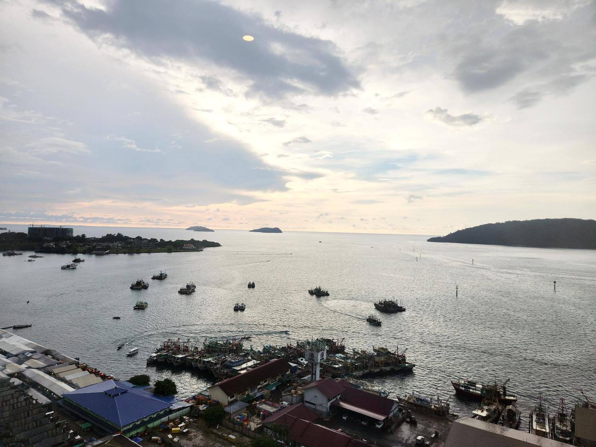 The Shore Kota Kinabalu City Centre By Lw Suites Camera foto